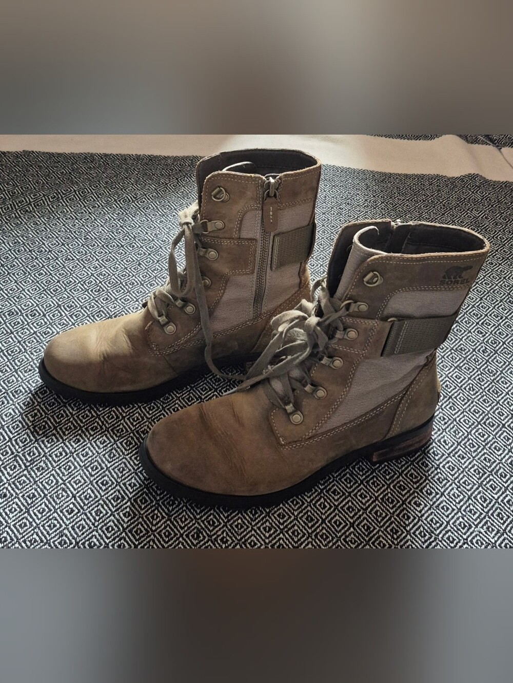 Sorel Emilie Conquest Waterproof Boots Size 8